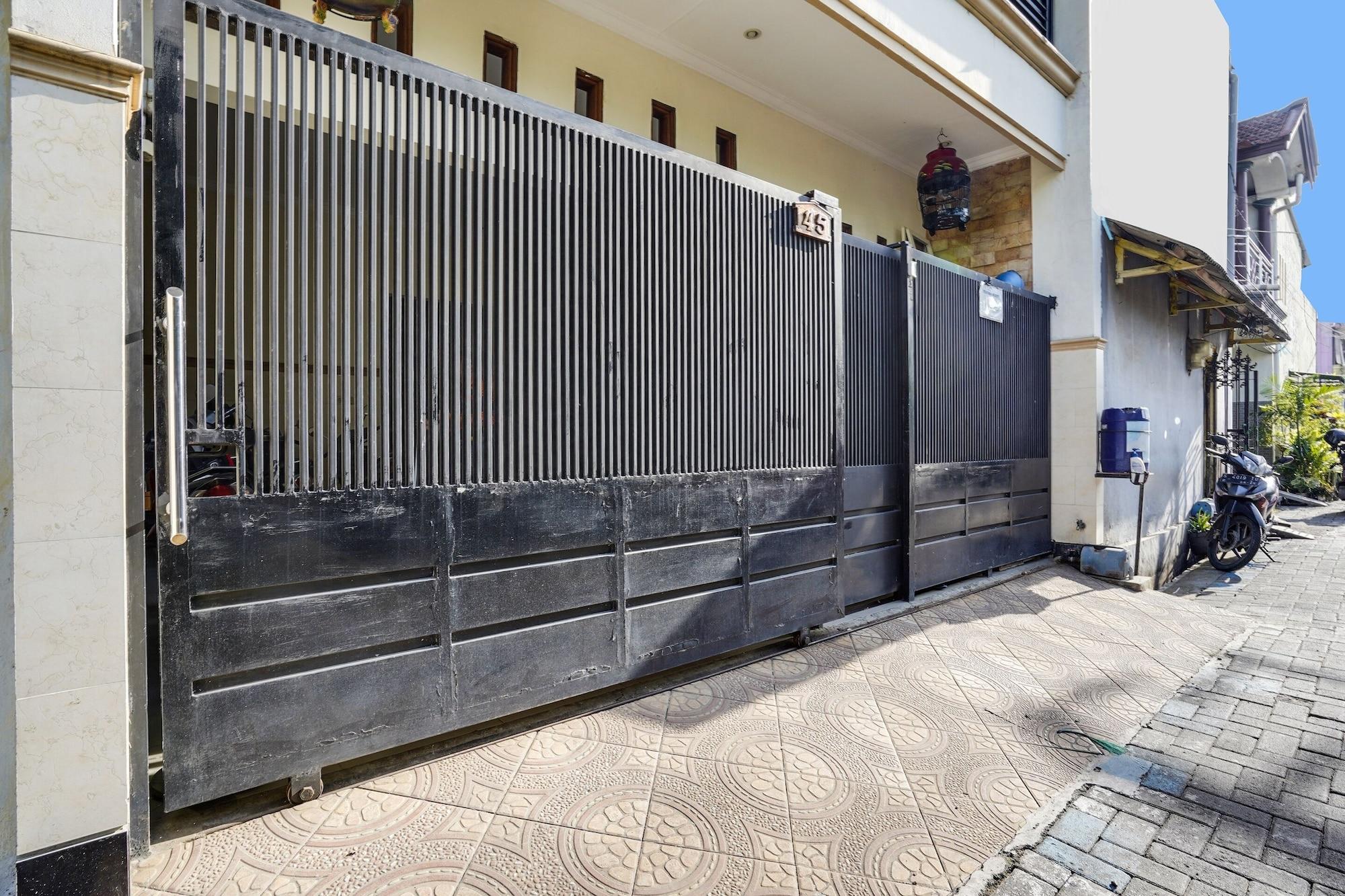 Vista Exterior OYO Life 91893 Kost Jeje Syariah