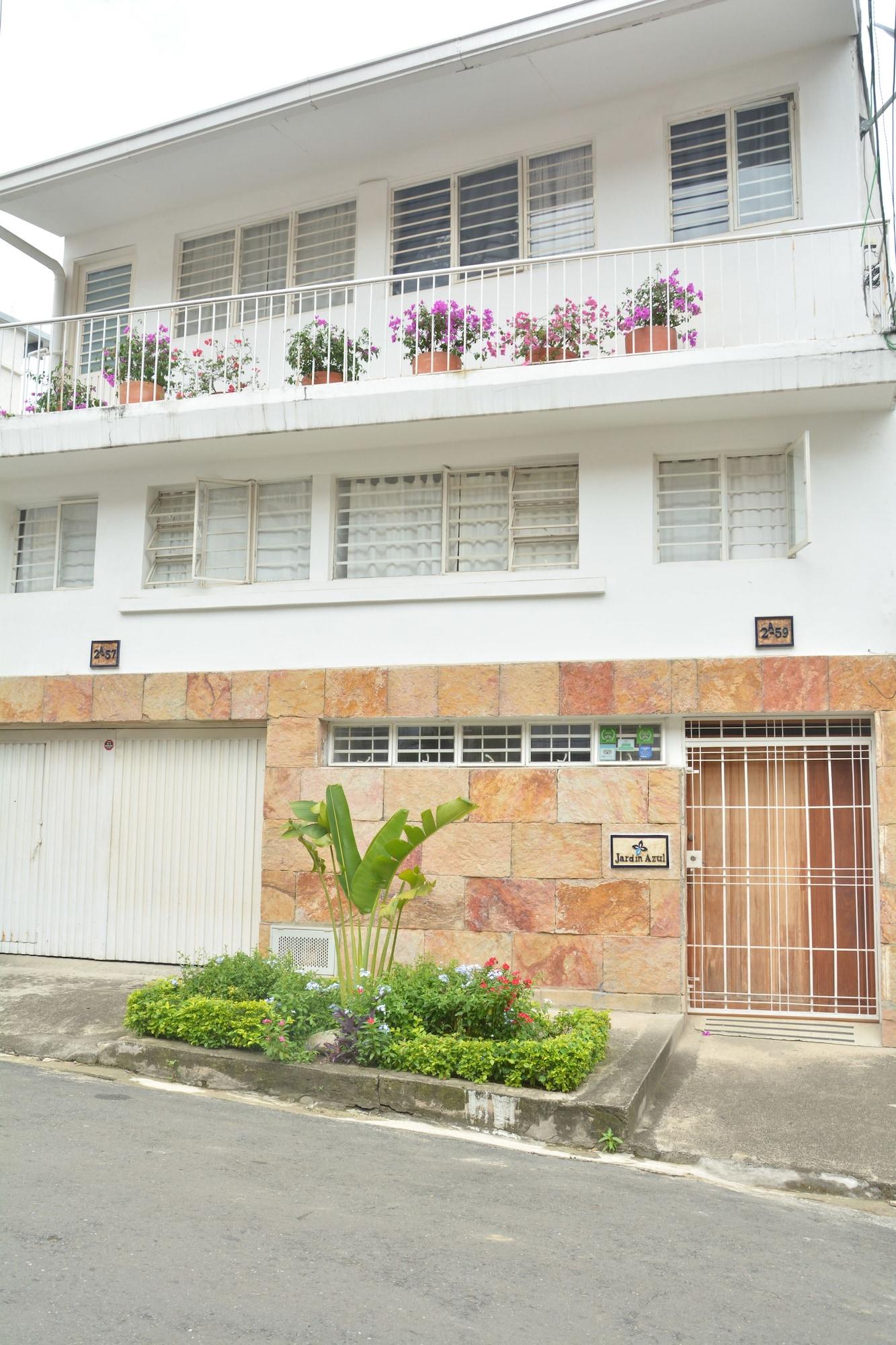 Vista Exterior Jardin Azul - Casa Hotel