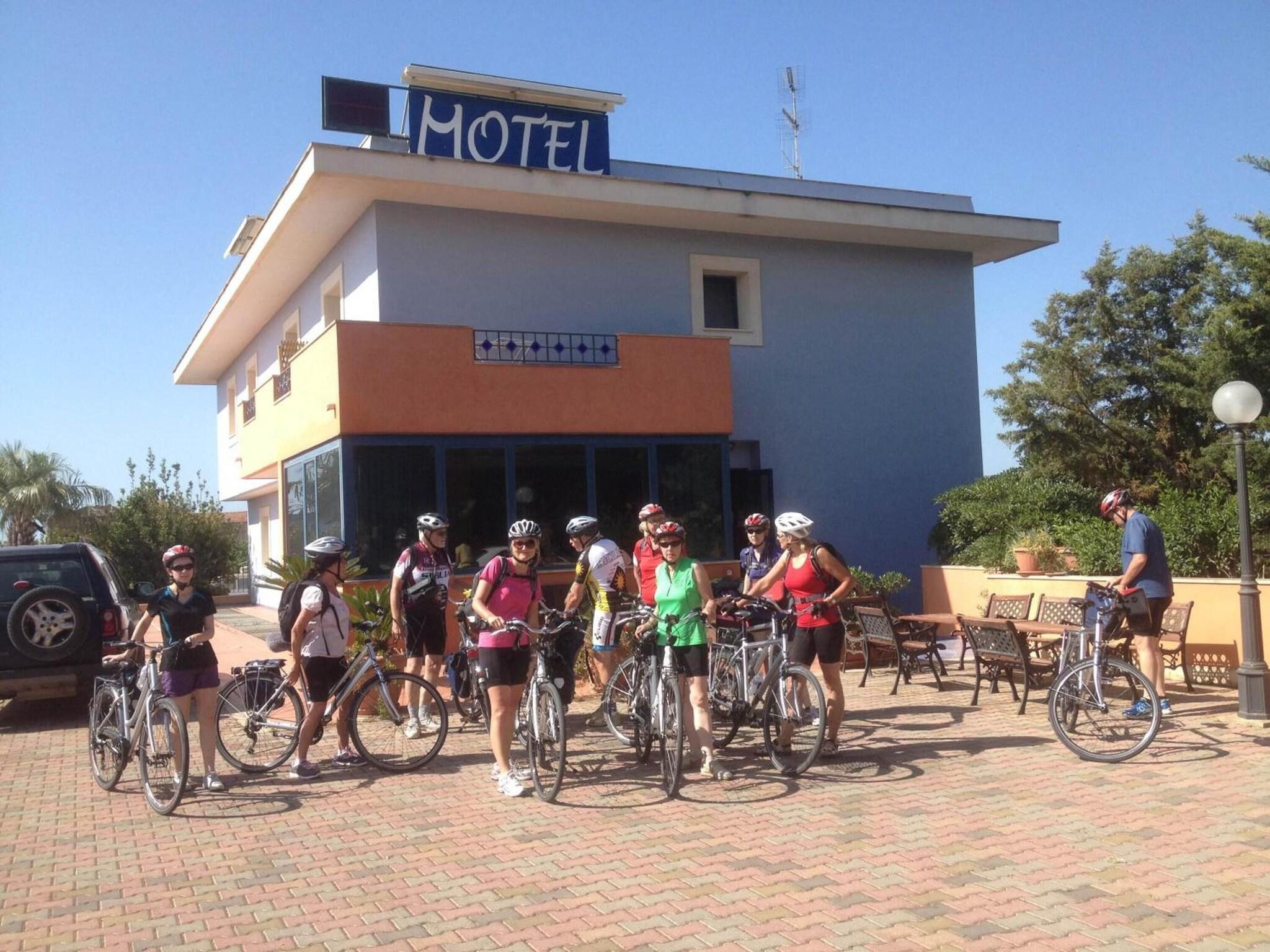 Instalaciones Recreativas Motel - Hotel Nautico Pozzallo