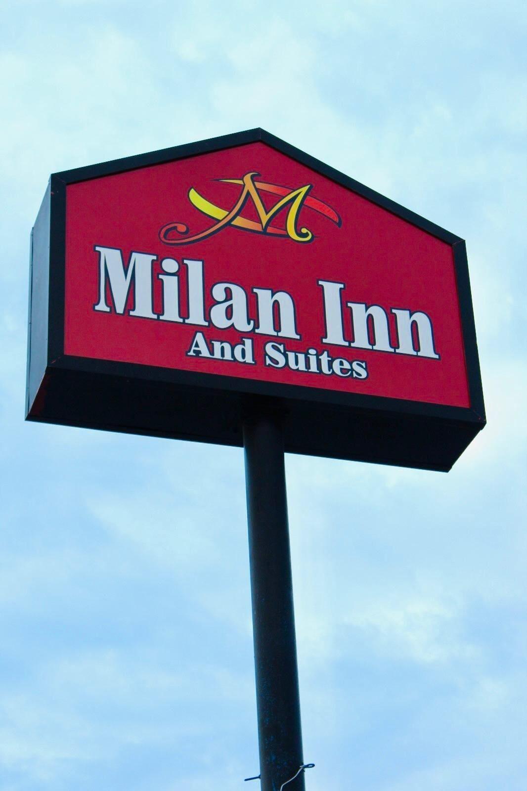 Vista Exterior Milan Inn & Suites