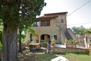 Alquiler Vacacional - Casa di charme in a casolare di pietra con giardino privato