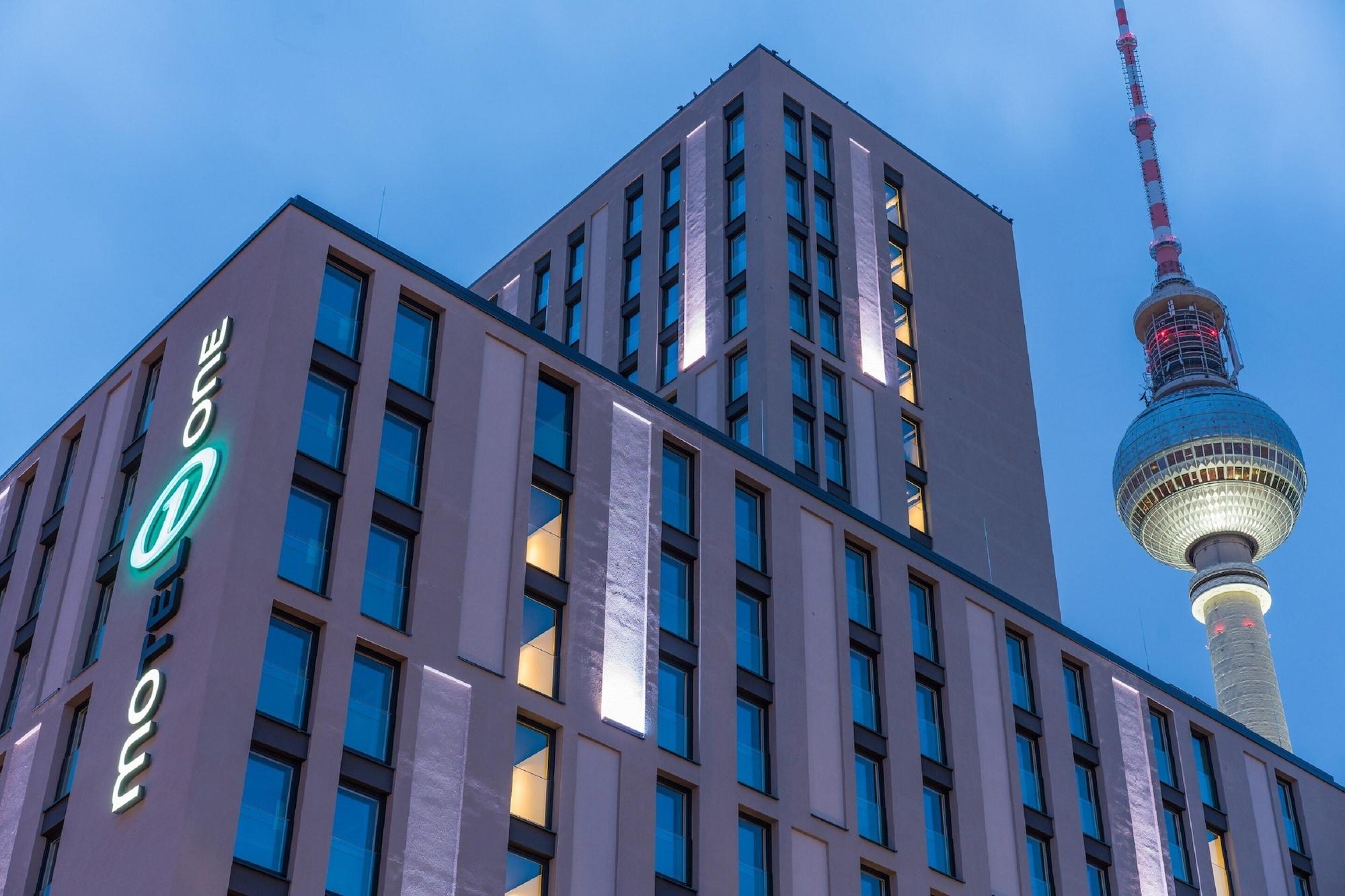 Vista Exterior Motel One Berlin - Alexanderplatz