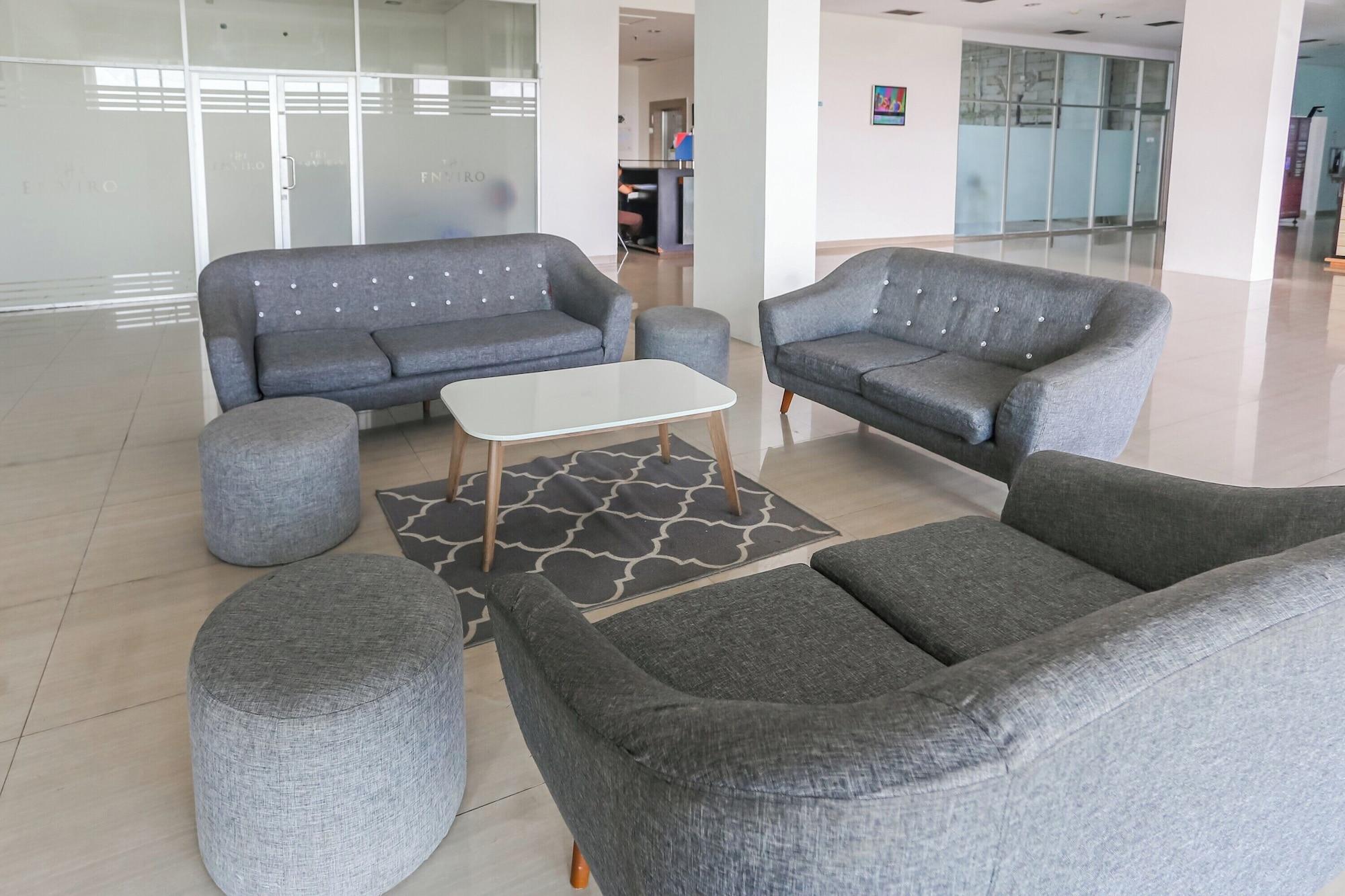 Vista Lobby Collection O Cikarang Near President University Formerly Enviro