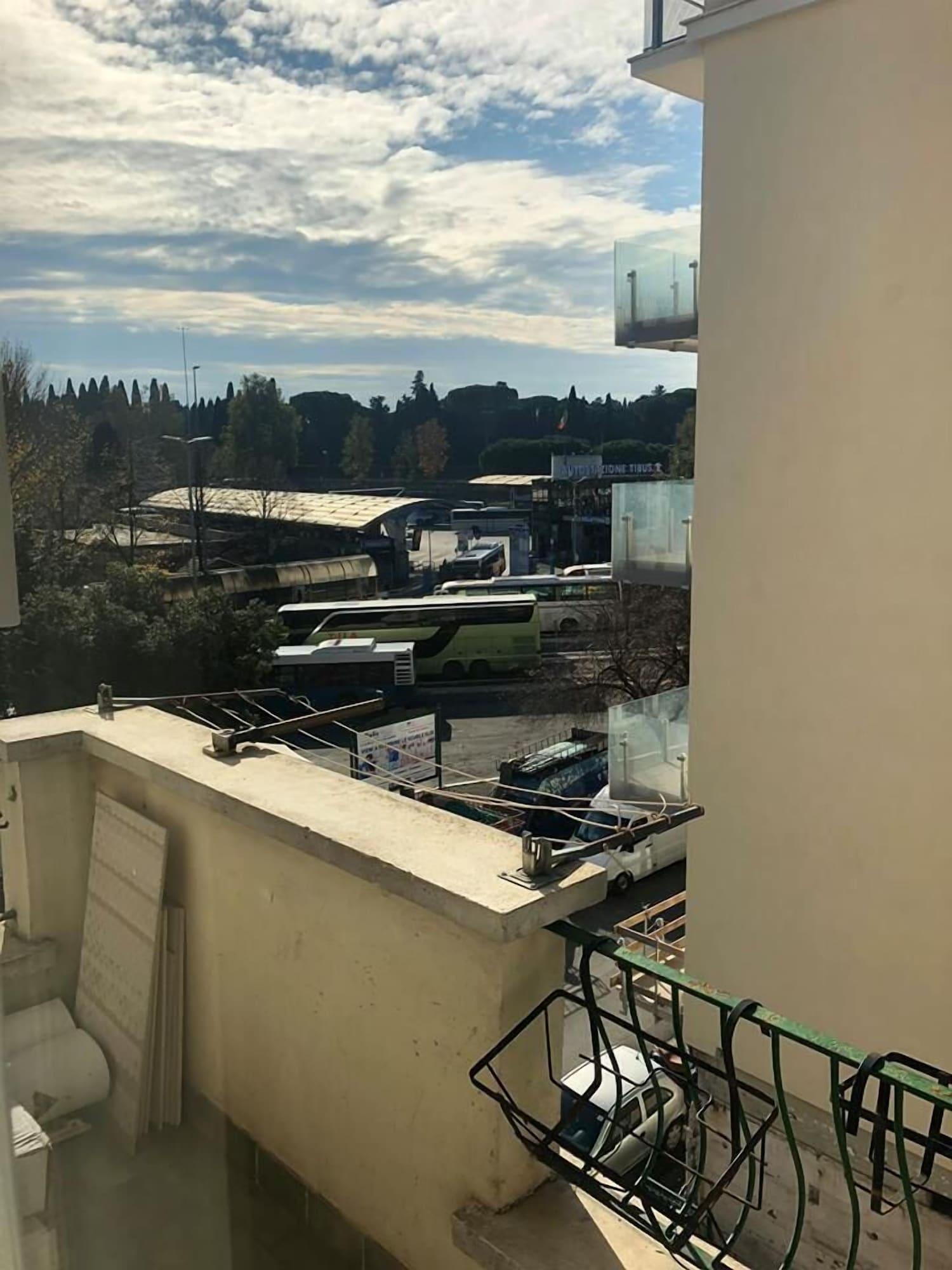 Vista Exterior Dea Tiburtina