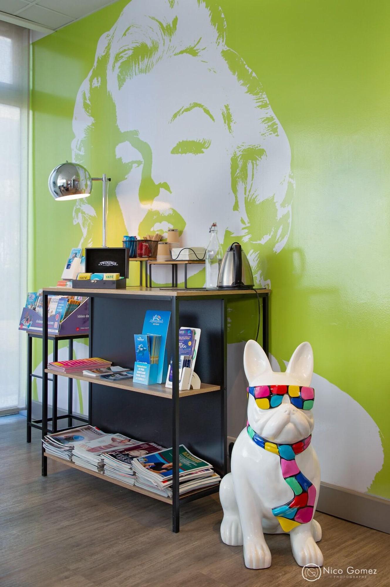 Vista Lobby ibis Styles Cannes le Cannet