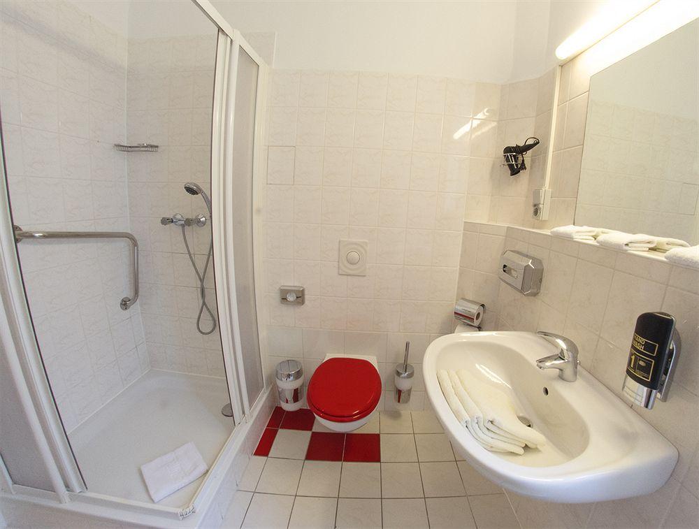 Equipamiento de Habitación Hotel Pension Victoria