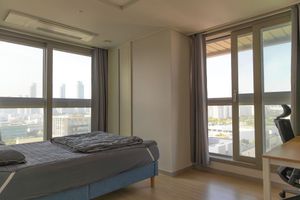 Alquiler Vacacional - BrandNew 2BR 13F 646sq.ft, 2min to Hyundai outlet & Triple St., 2Free Parking