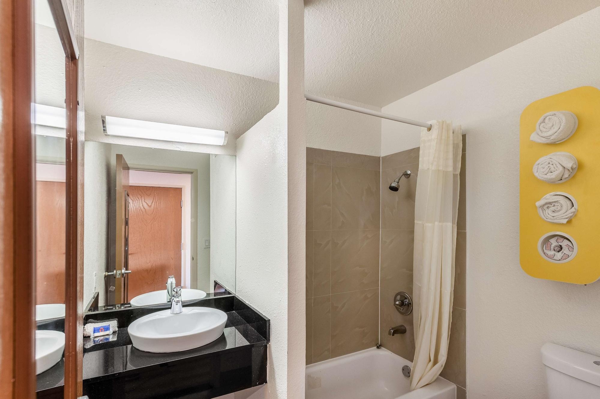 Equipamiento de Habitación Motel 6 Dallas, TX - South