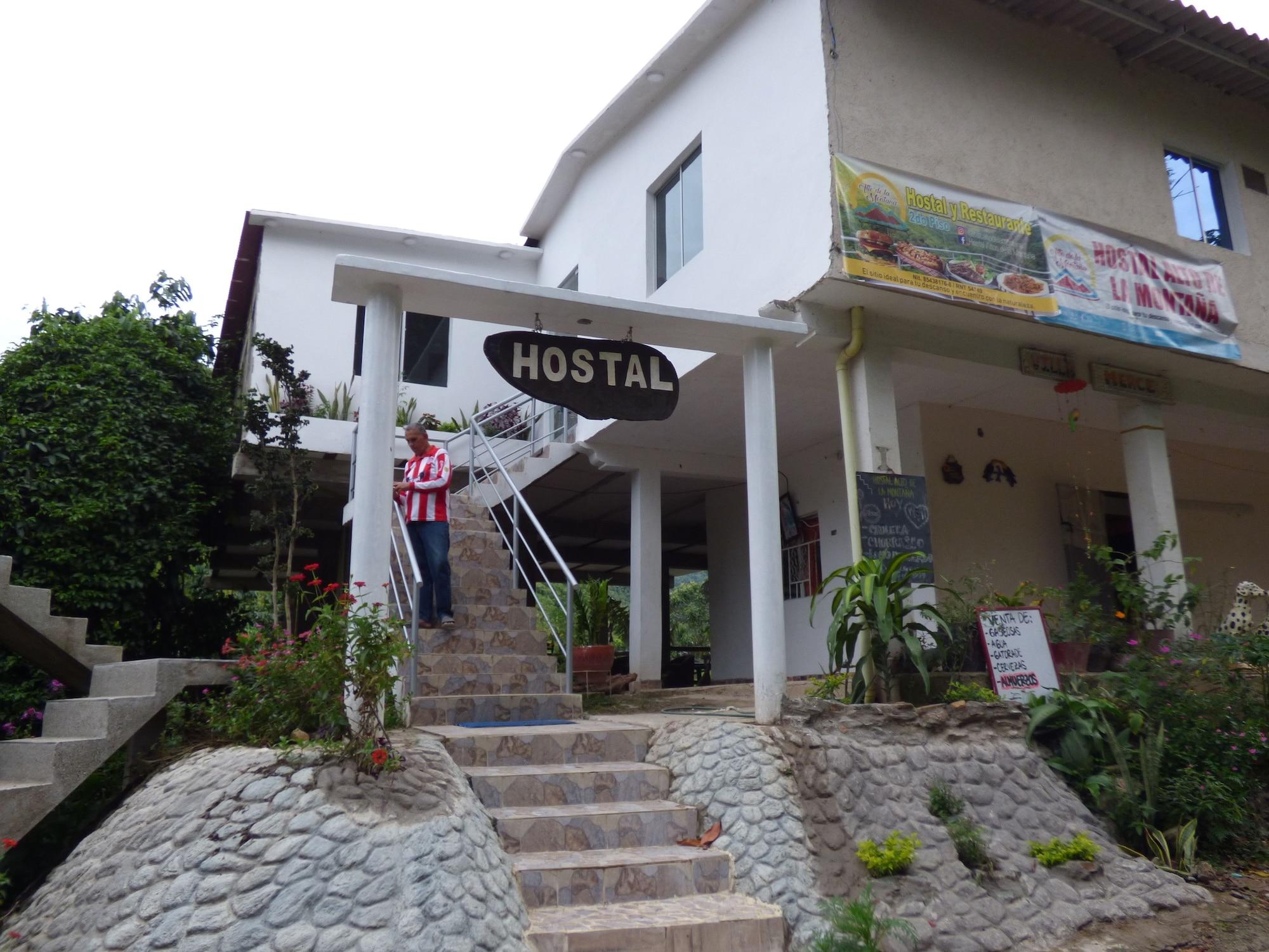 Vista Exterior Hostal Alto De La Montaña