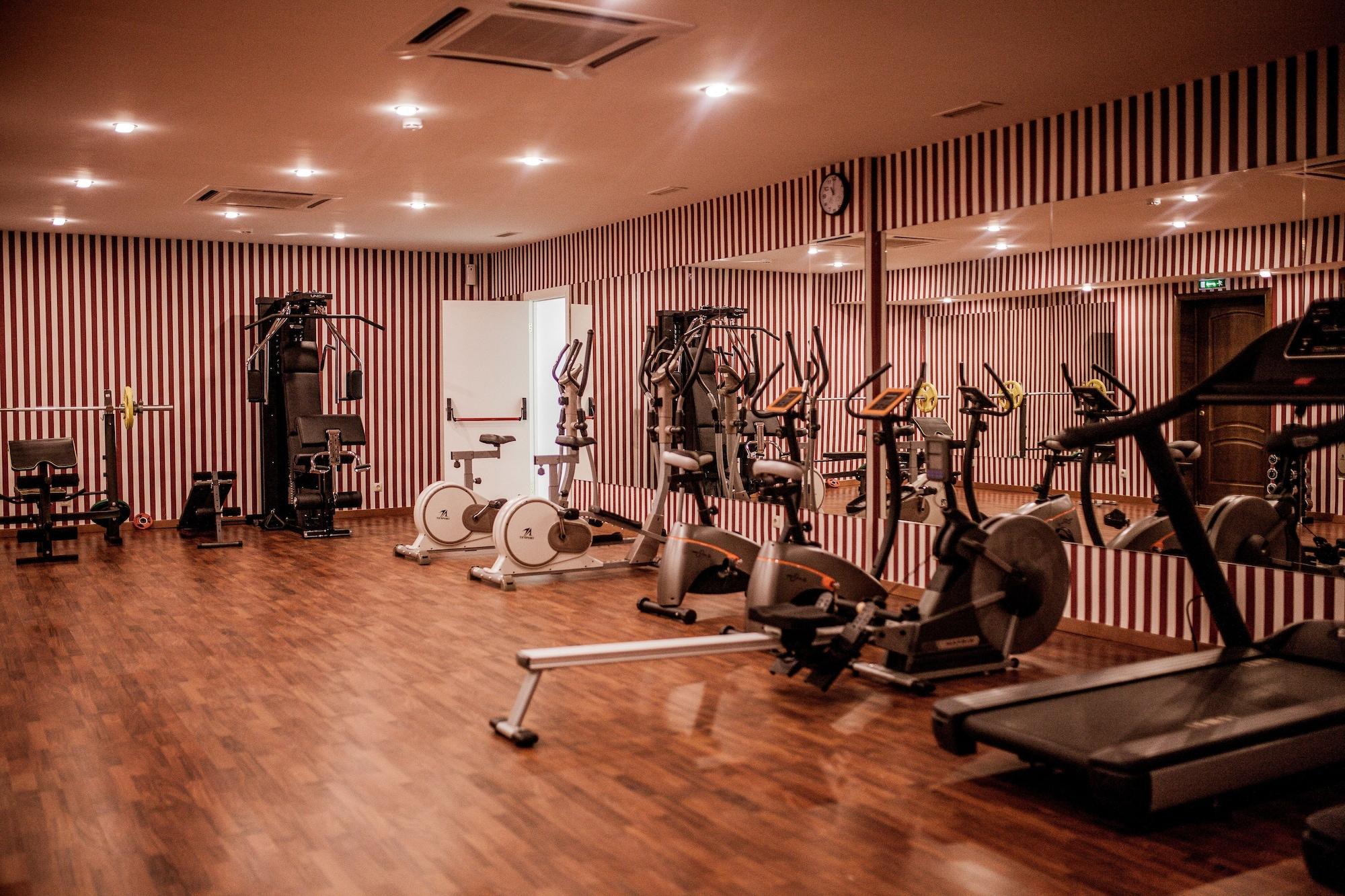Gimnasio Ramada by Wyndham Almaty