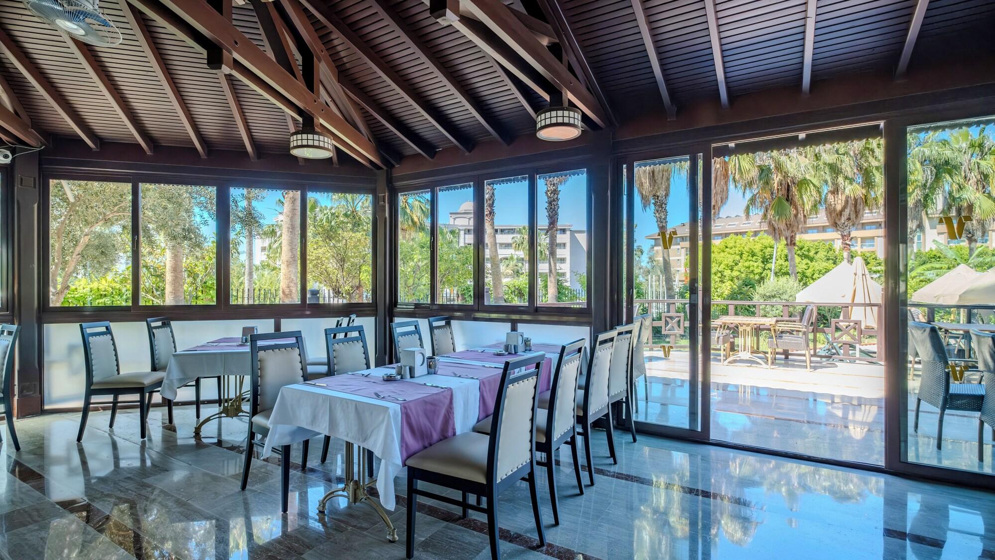 Restaurant Villa Side Hotel