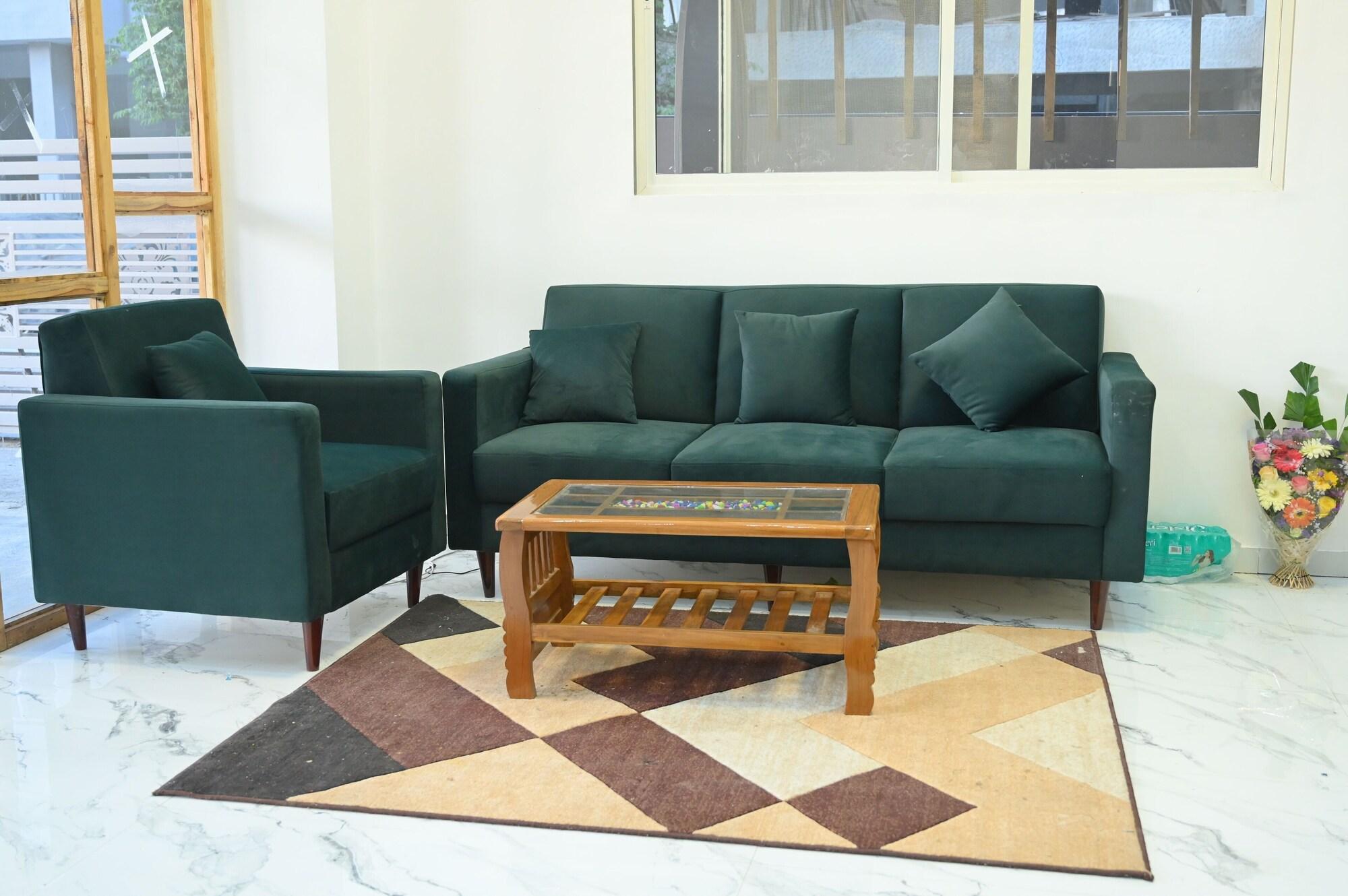 Vista Lobby Hotel City Center Executive Magarpatta