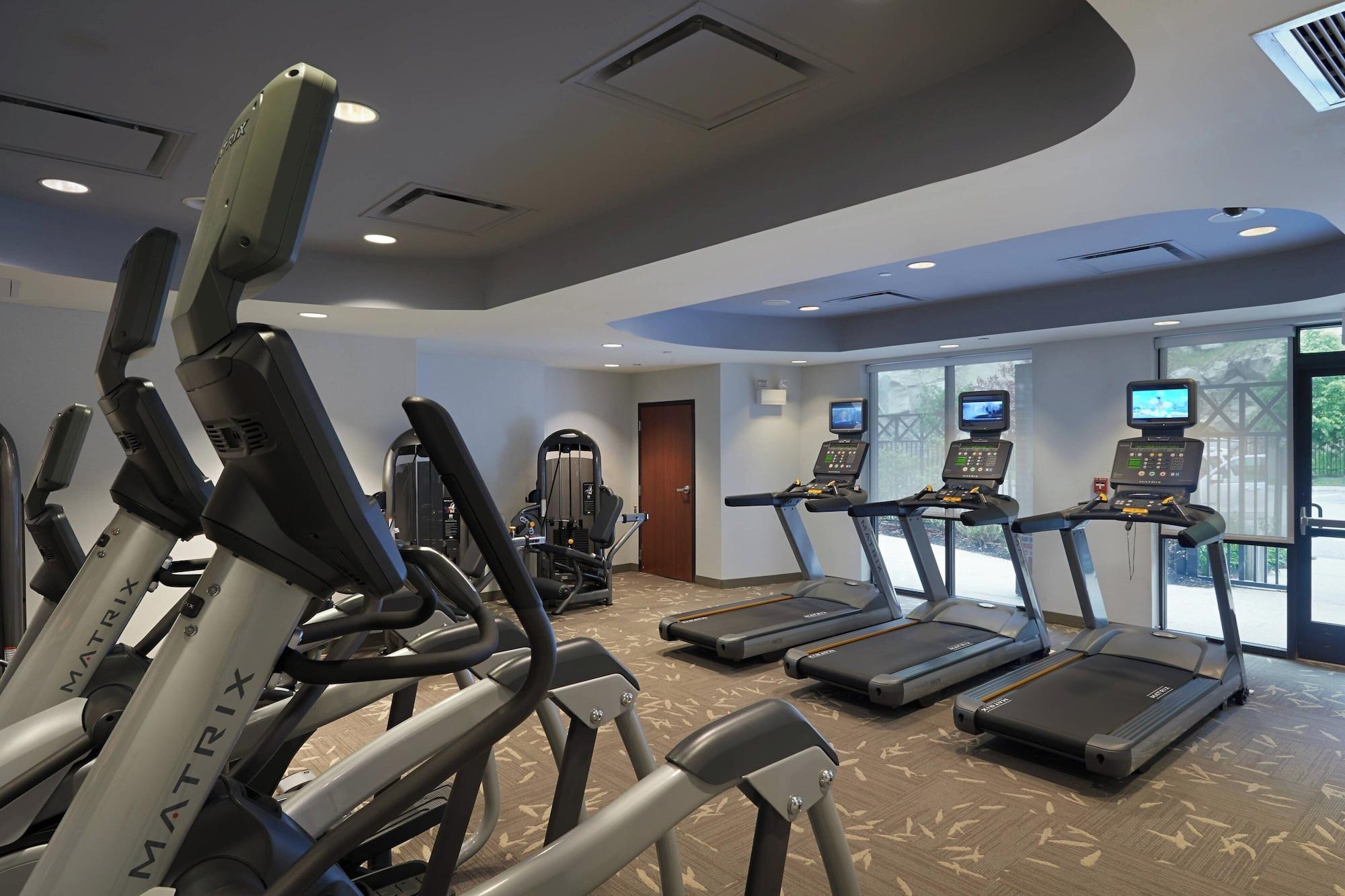 Gimnasio Courtyard by Marriott Hanover Lebanon