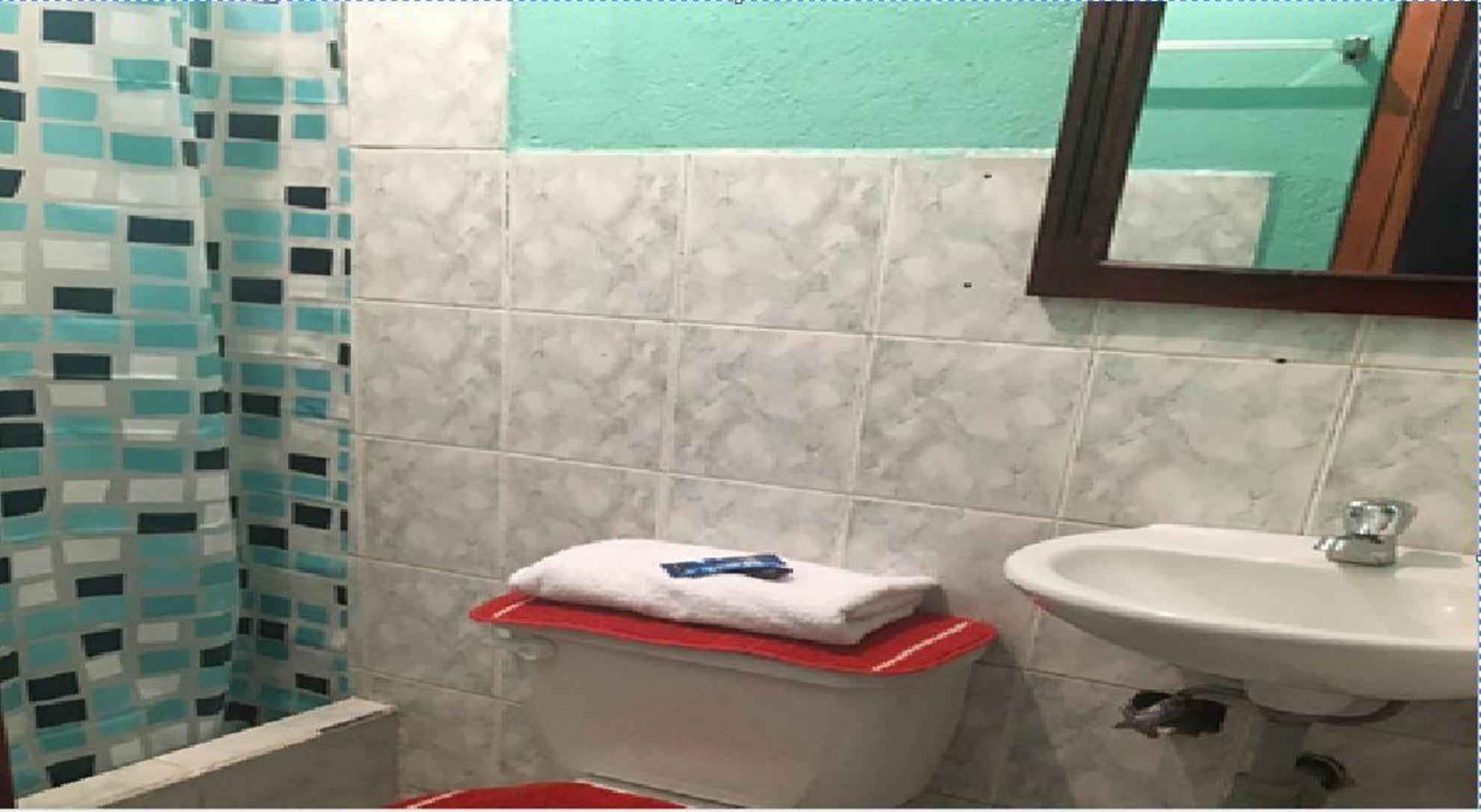 Baño Hostal La Chorrera