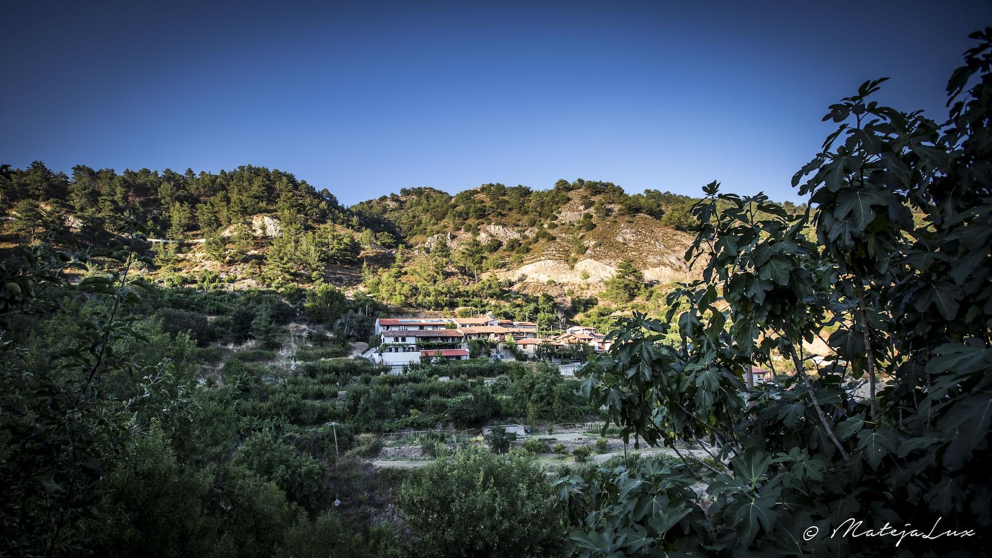 Vista Exterior Ambelikos Traditional AgroHotel