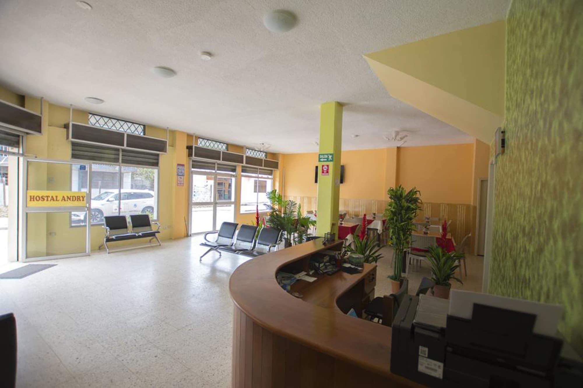 Vista Lobby Hostal Andry