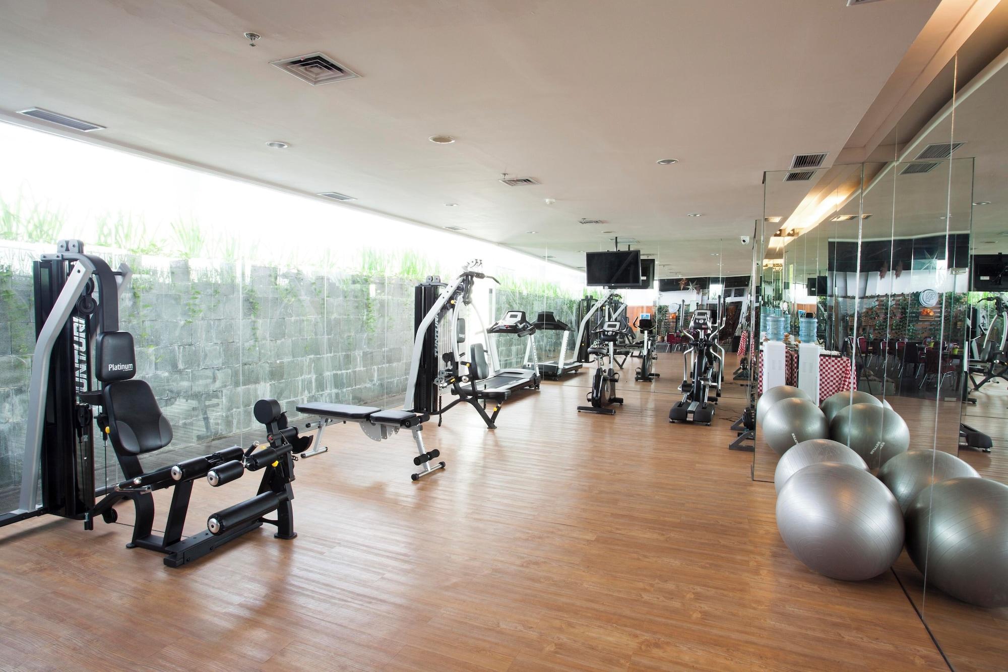 Gimnasio Hariston Hotel & Suites