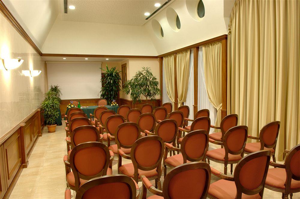 Sala de Reuniones Andreola Central Hotel