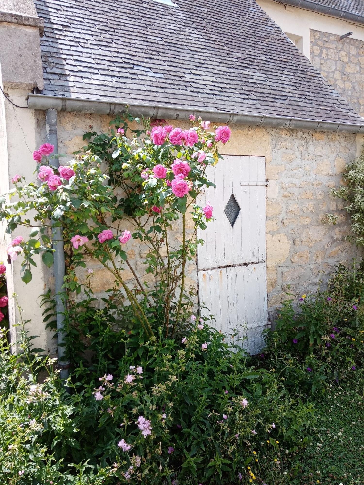 Vista Exterior Rose Garden Bayeux