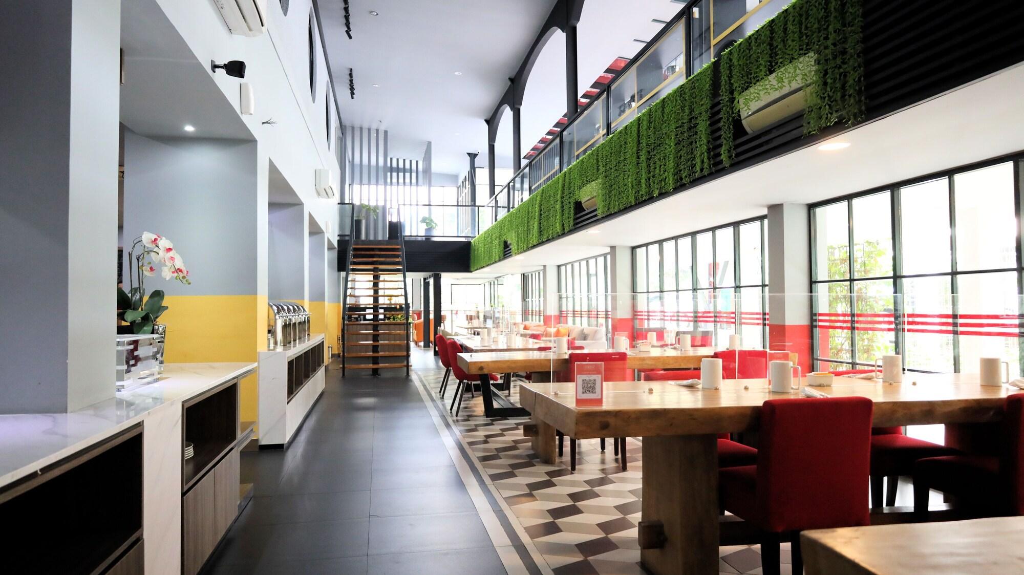 Restaurant Moritz Hotel Rsab Harapan Kita