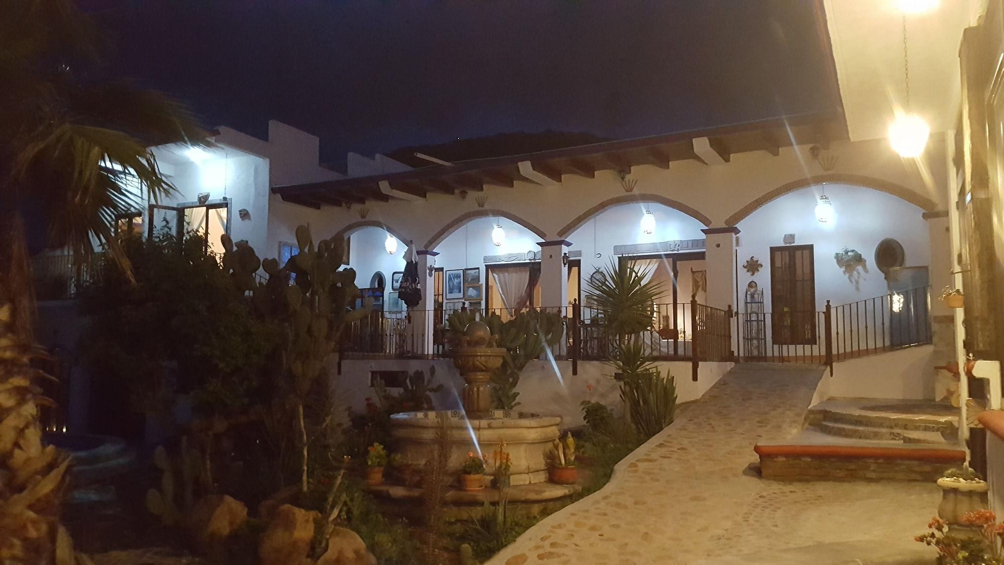 Vista Exterior La Casona Azul
