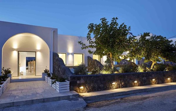 Amara Suites Santorini