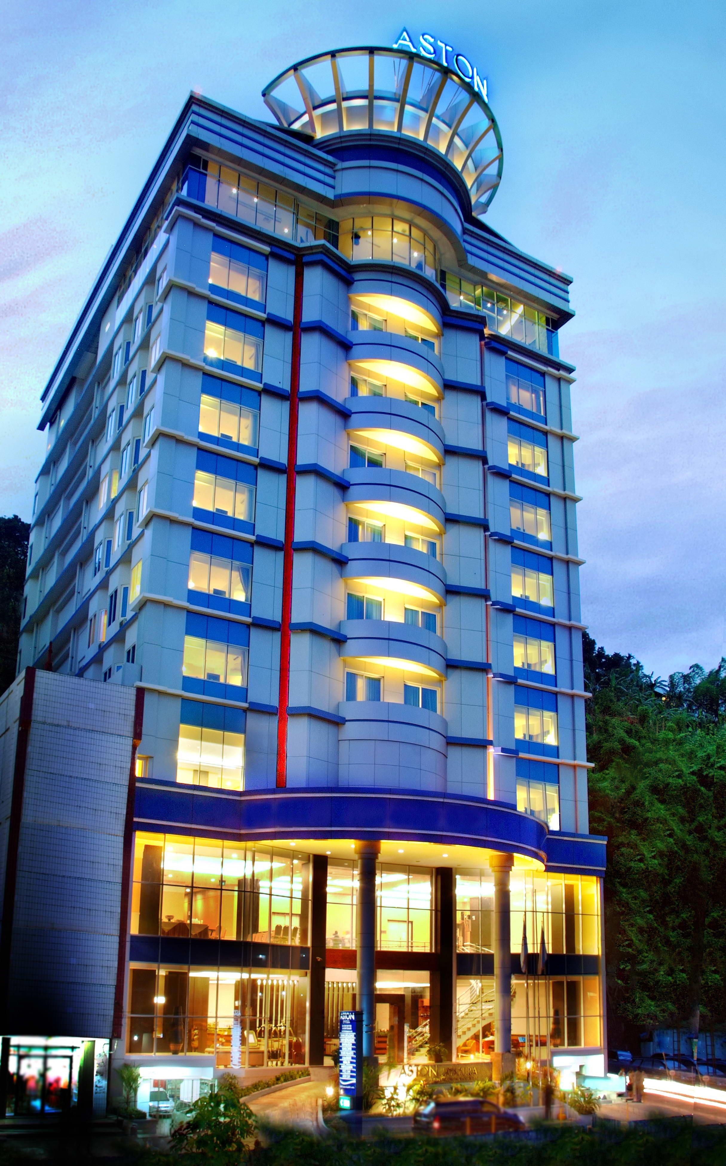 Vista Exterior Aston Jayapura Hotel & Convention Center