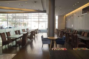 Alojamiento - Howard Johnson by Wyndham Hotel Abasto