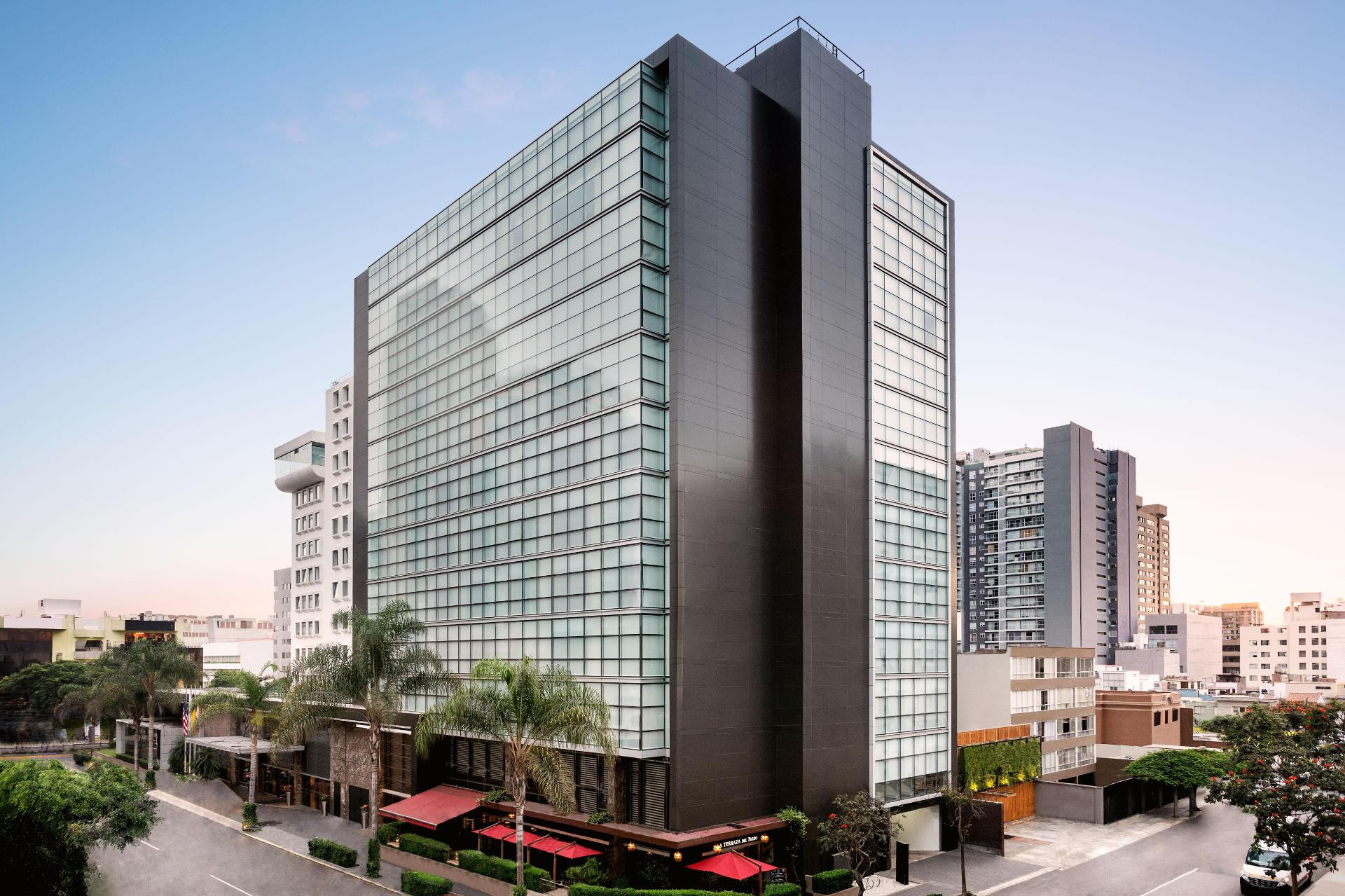 Vista Exterior El Pardo Lima - A DoubleTree by Hilton Hotel
