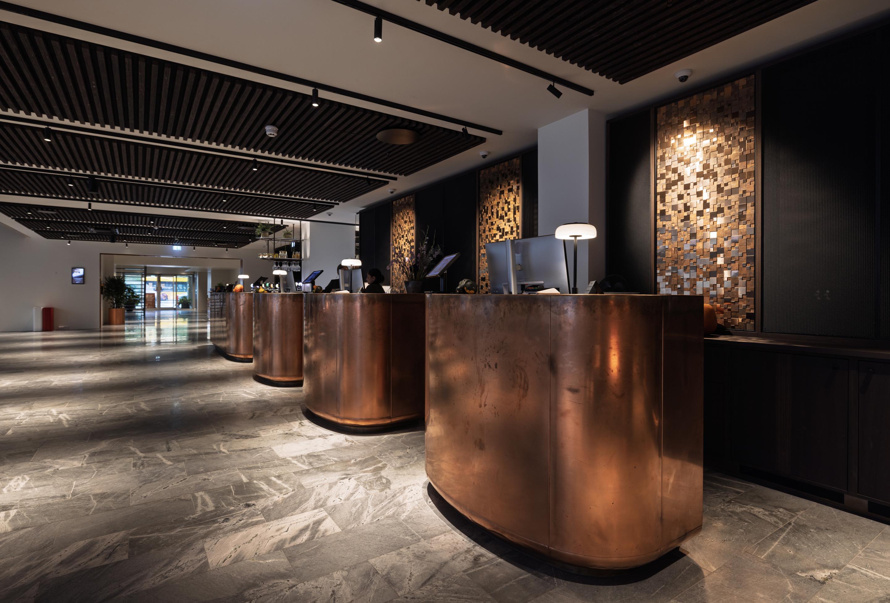 Vista Lobby The Square