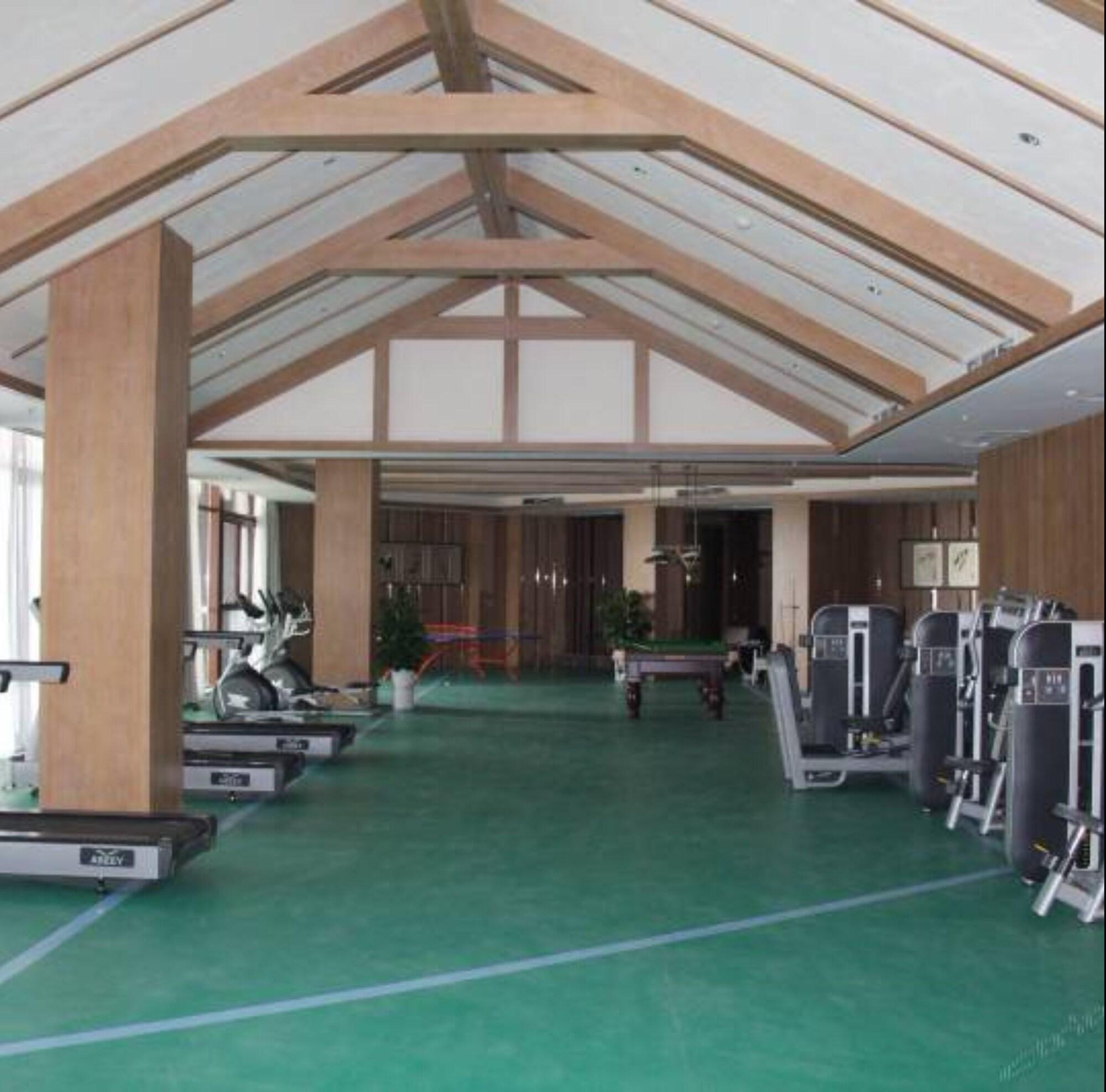 Gimnasio Queshan Lake Arcadia Intl Resort