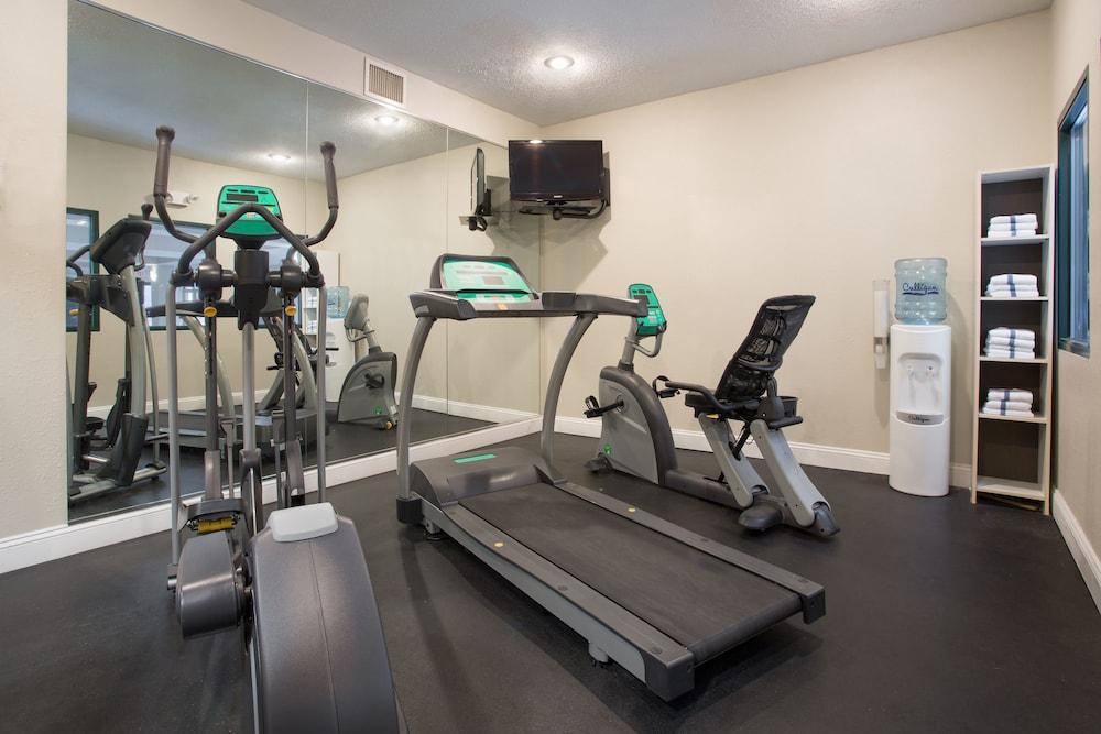Gimnasio Holiday Inn Express Hotel & Suites Tell City by IHG