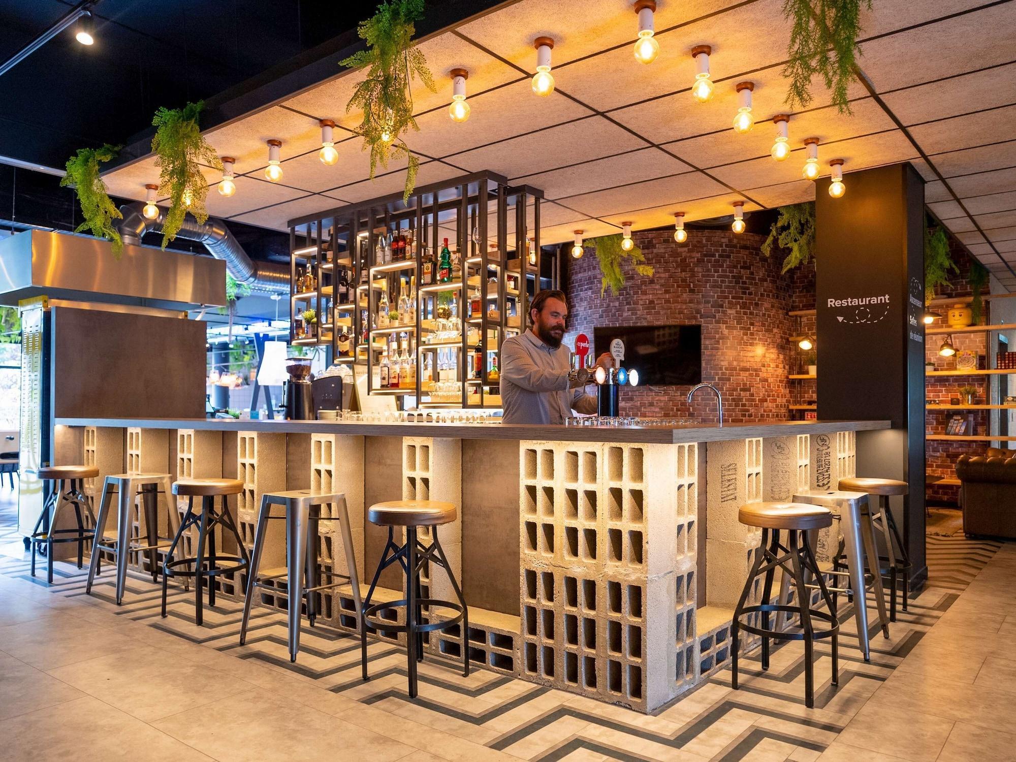 Bar/Salón ibis Styles Strasbourg Nord Palais des Congrès
