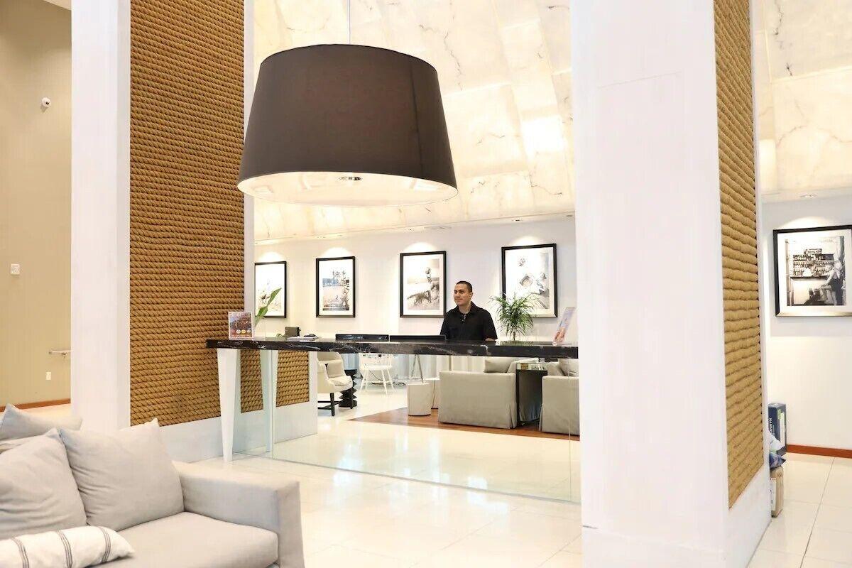 Vista Lobby Dharma Home Suites Miami at Monte Carlo