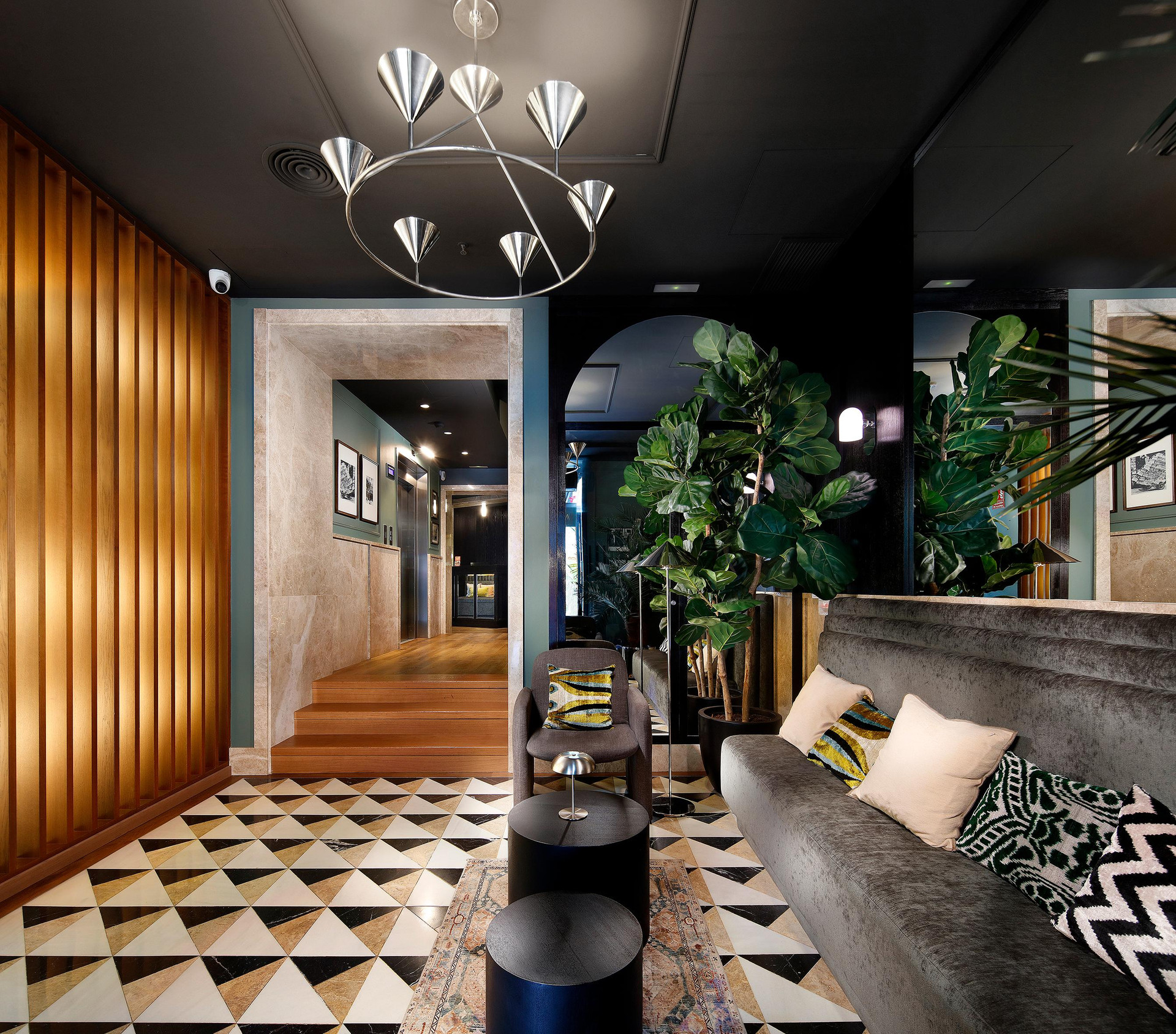 Vista Lobby Wilson Boutique Hotel