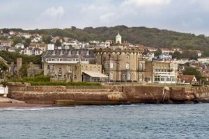 Alojamiento - Redcliffe Hotel