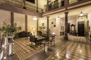Alquiler Vacacional - Entire house/ Private POOL/5 bed/5 full bath/ / Awarded #1 renovation by city