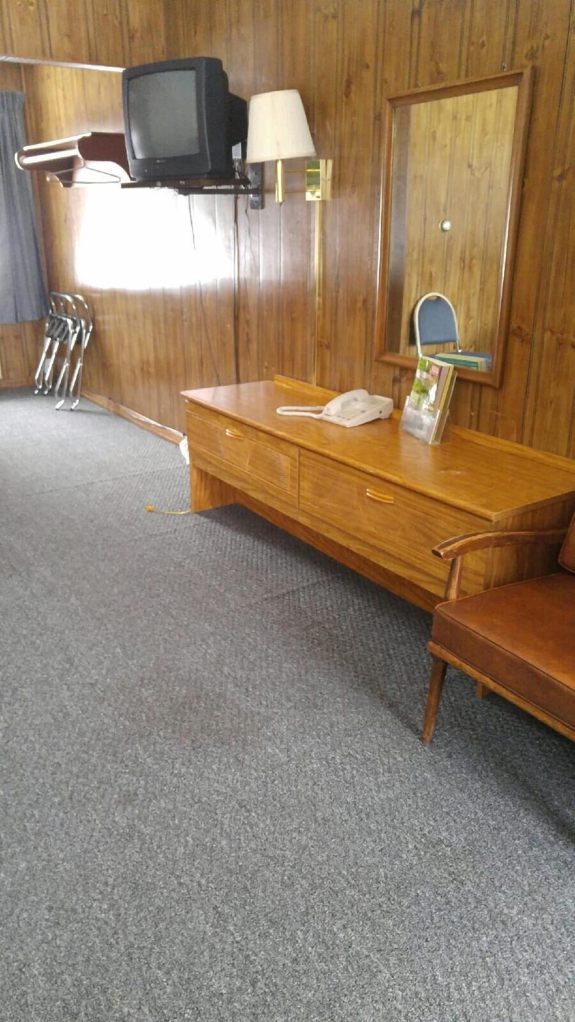Varios Prairie Motel
