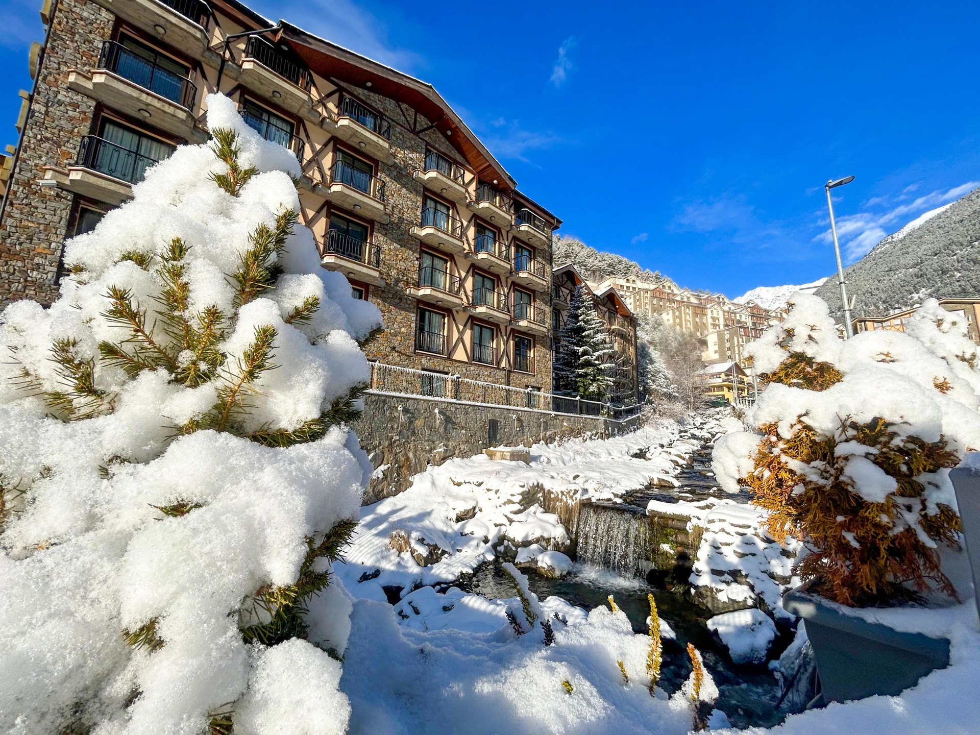 Vista Exterior Hotel Princesa Parc 4*
