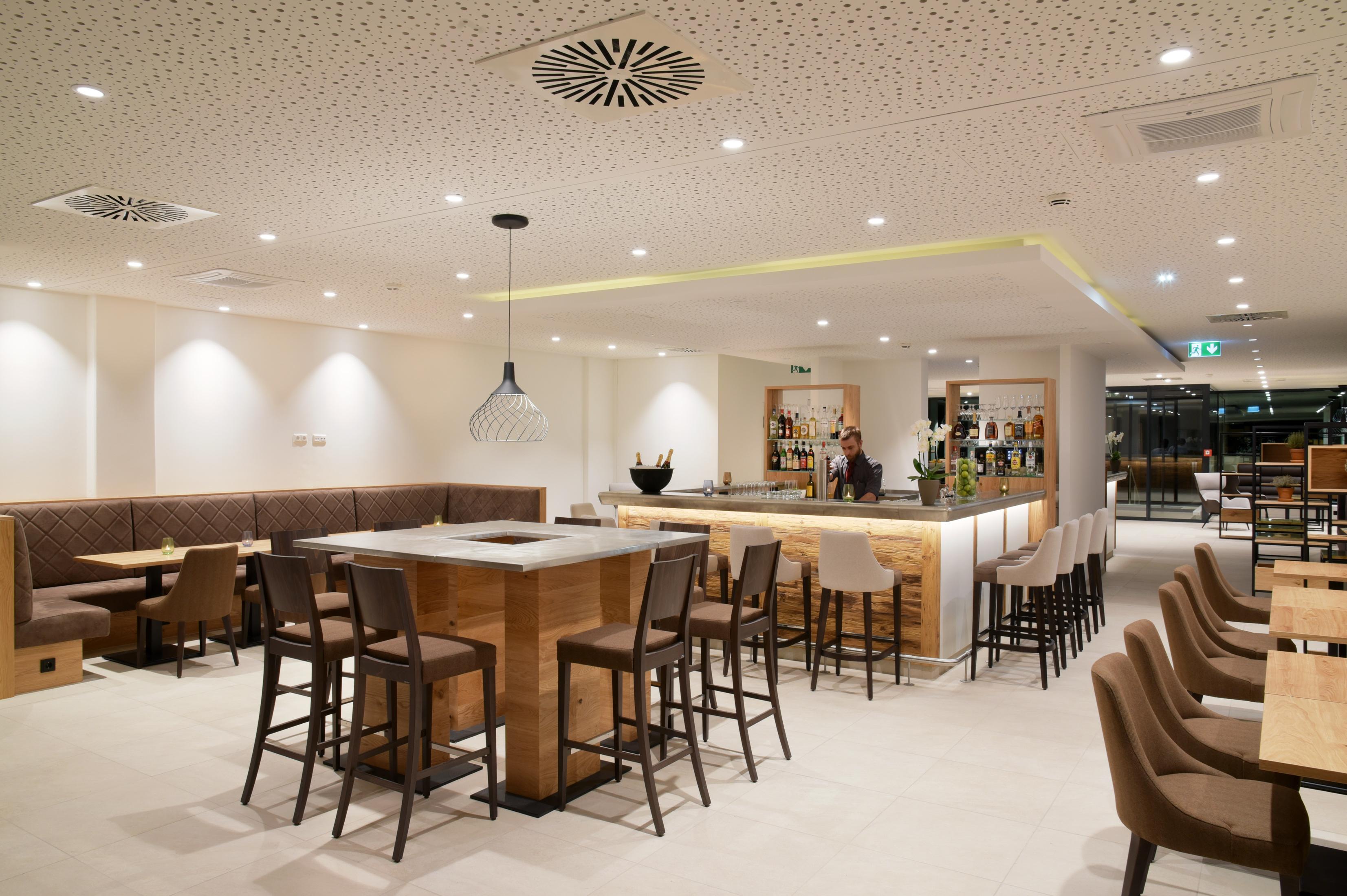 Bar/Salón Wyndham Garden Munich Messe