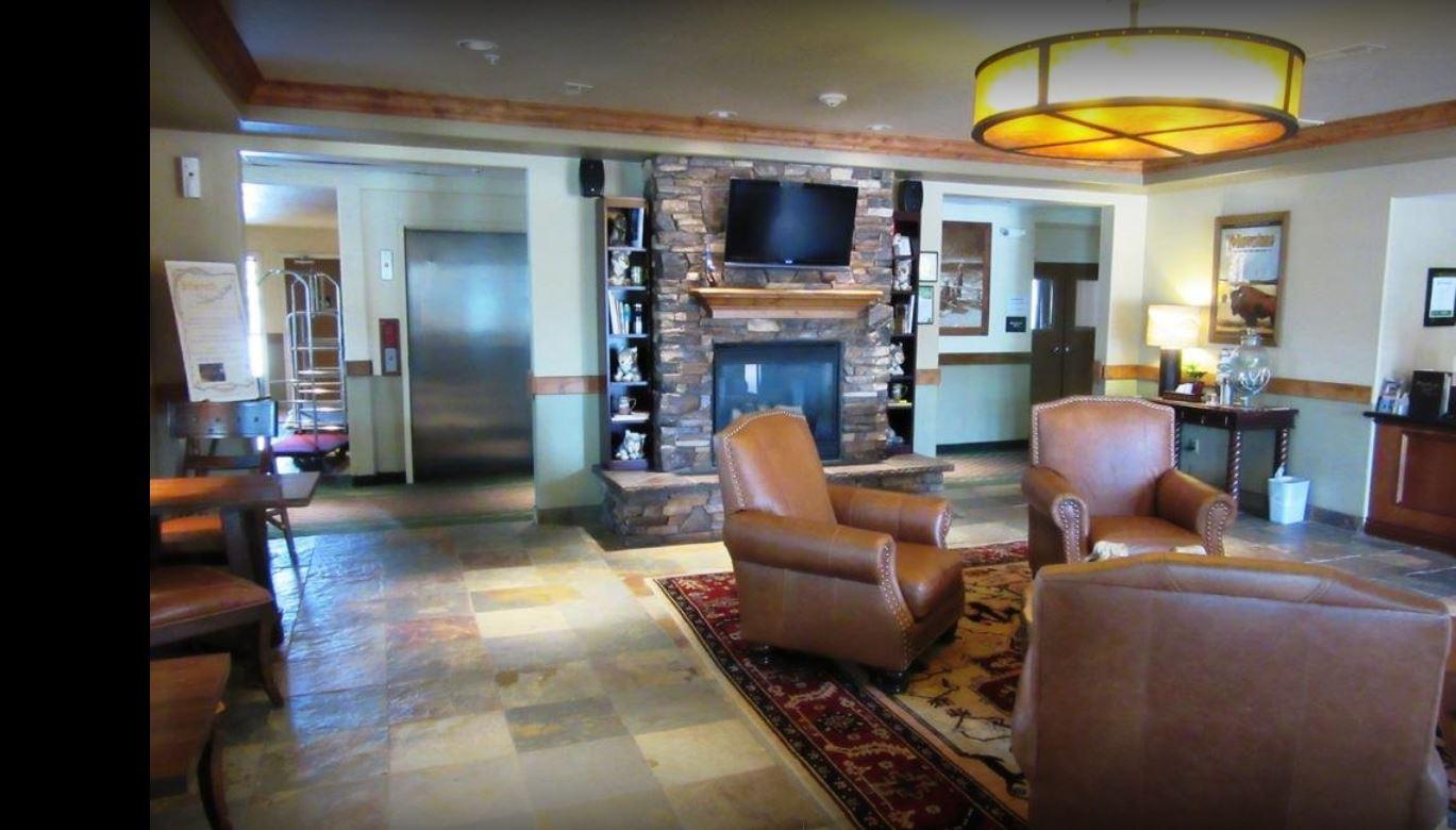 Vista Lobby Explorer Cabins At Yellowstone