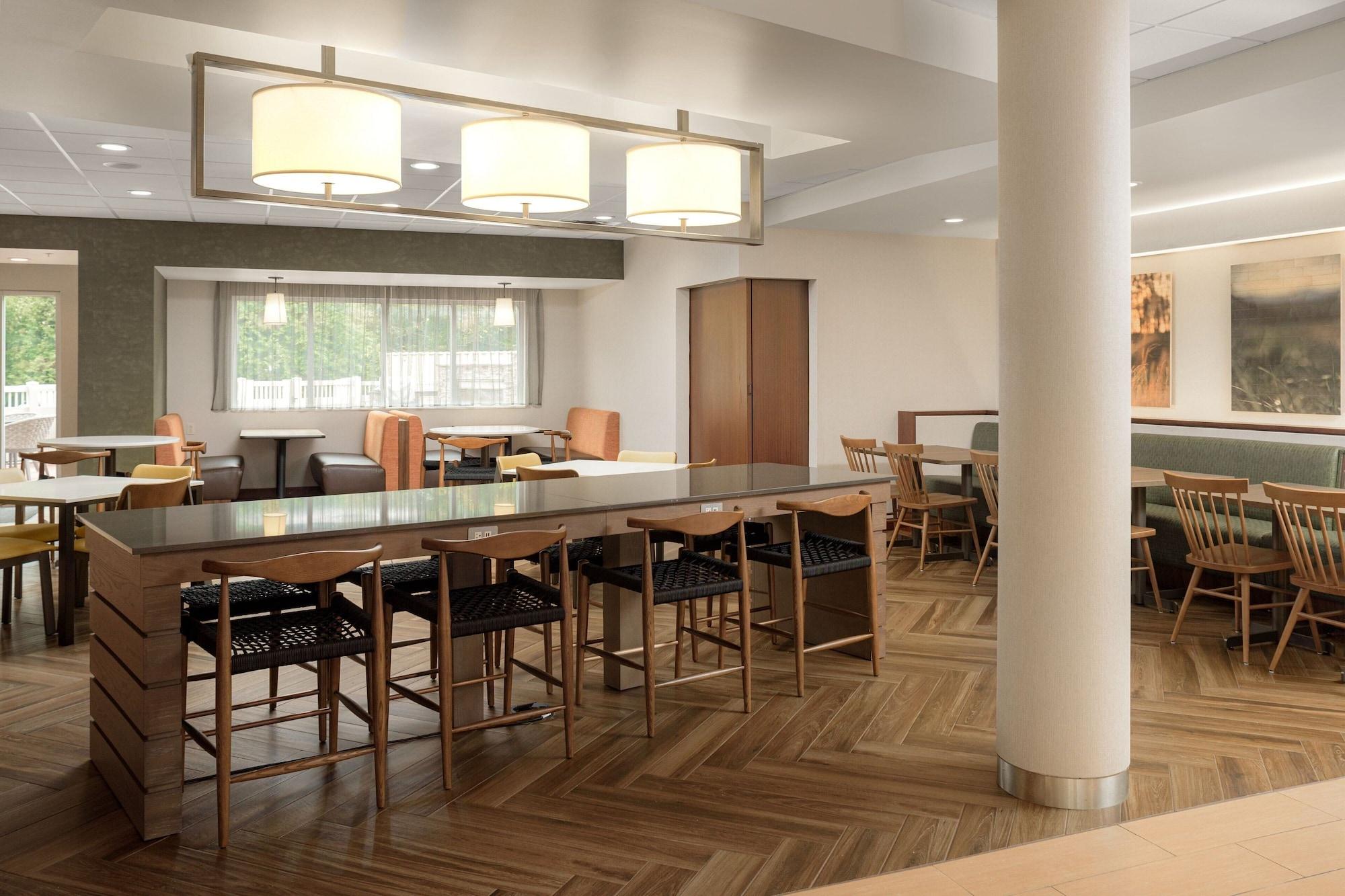 Restaurant Fairfield Inn & Suites Columbia