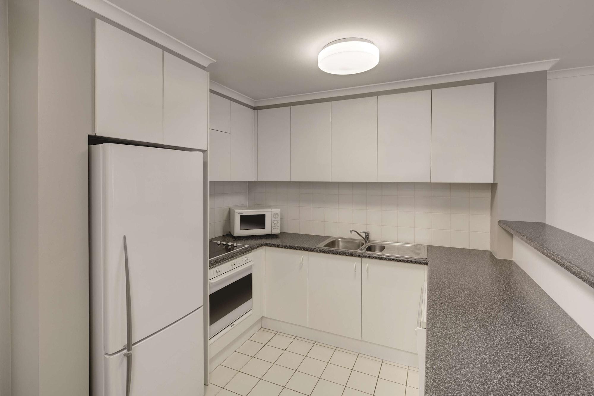 Equipamiento de Habitación Adina Serviced Apartments Canberra James Court