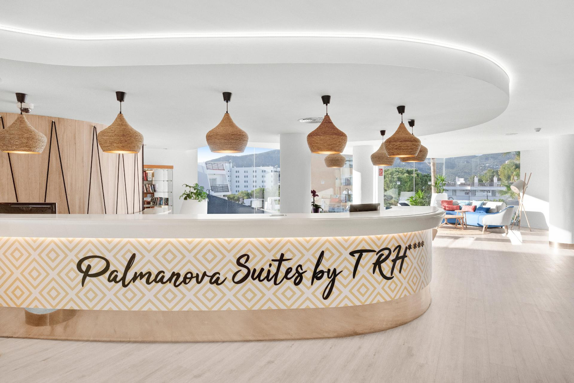 Vista Lobby Palmanova Suites by TRH