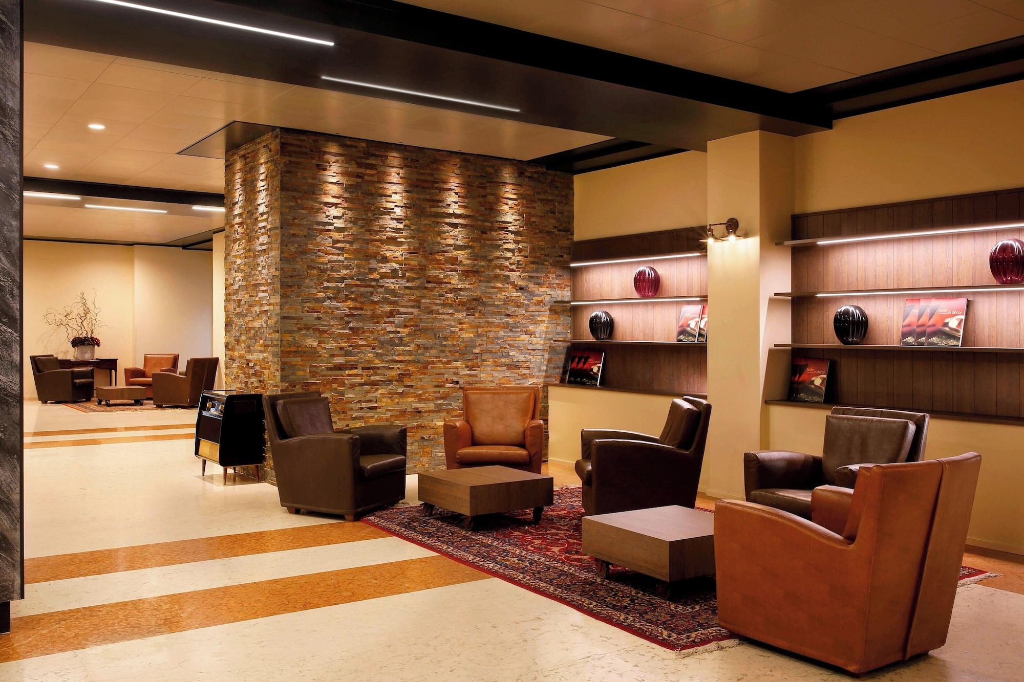 Varios Four Points by Sheraton Padova