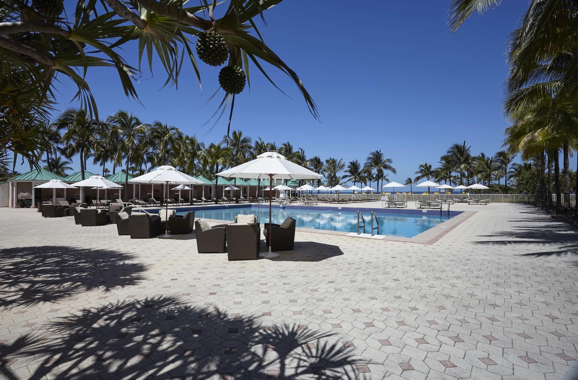 Vista Piscina Sea View Hotel, Bal Harbour, On The Ocean