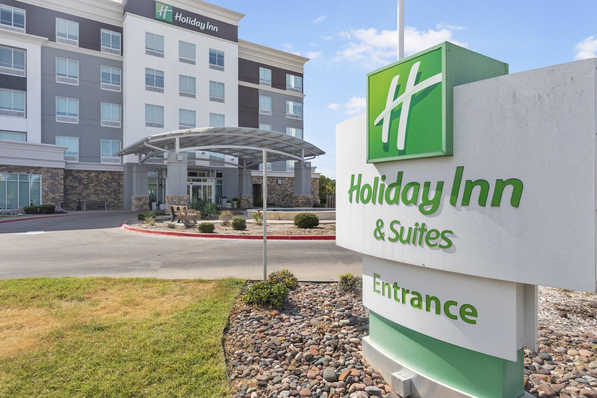 Vista Exterior Holiday Inn Hotel & Suites Waco Northwest by IHG