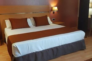 Alojamiento - Hotel Reston Valdemoro