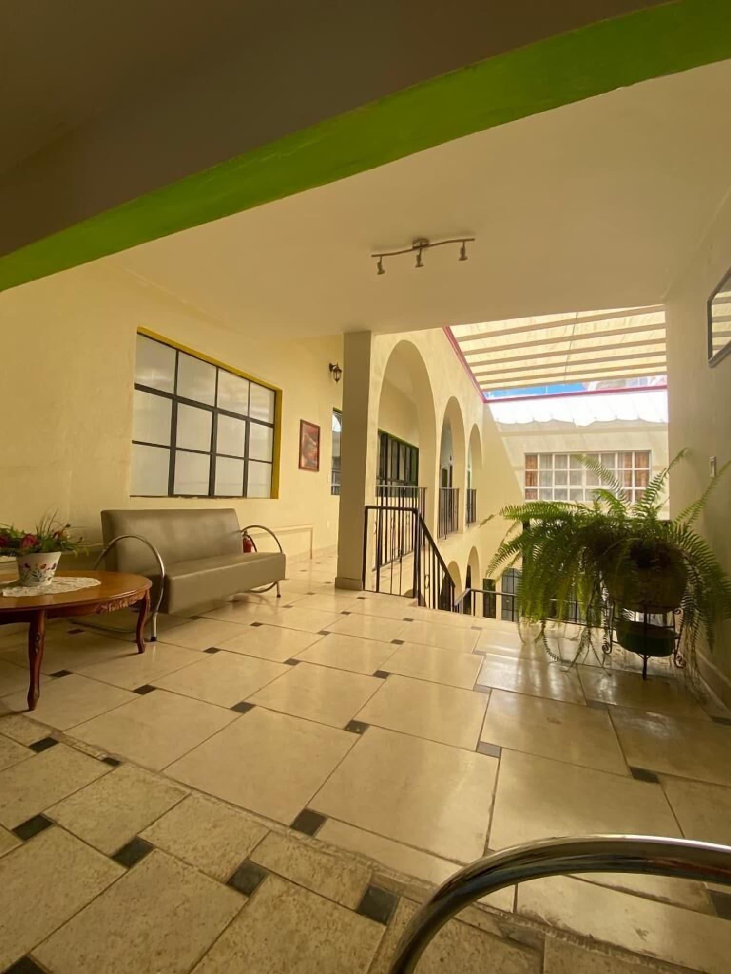 Comodidades del Alojamiento Hotel Doña Chela en Calvillo