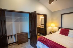 Alojamiento - Lakeside luxury condo